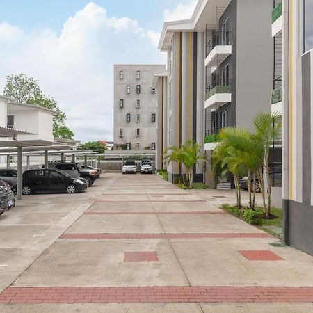 Boulevard Park Apto #27 - 2Bdrm - Selena Segura Ередия Екстериор снимка