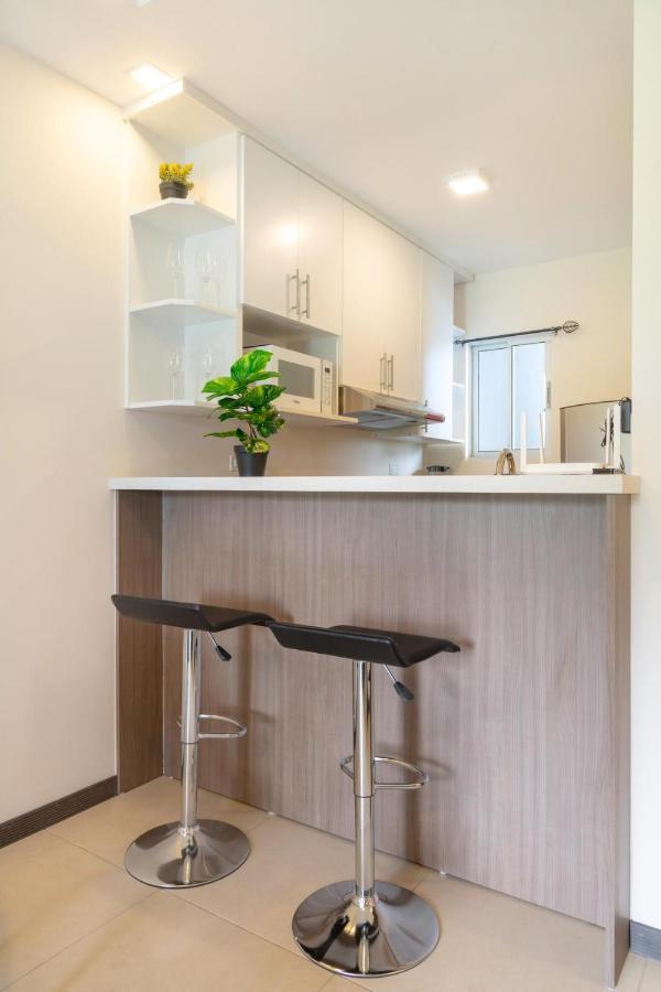 Boulevard Park Apto #27 - 2Bdrm - Selena Segura Ередия Екстериор снимка